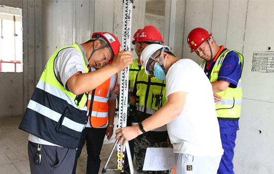 ����������˾�����������Ŀ�ٻ�Ѳ���һ��